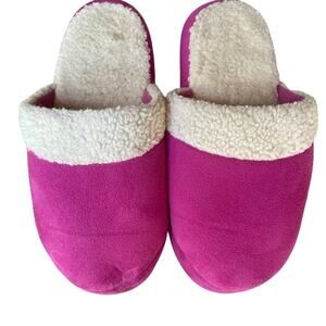 Isotoner Size 6.5-7.5 Slippers Ladies totes Hot Pink Faux Fur Trim Warm Cozy
